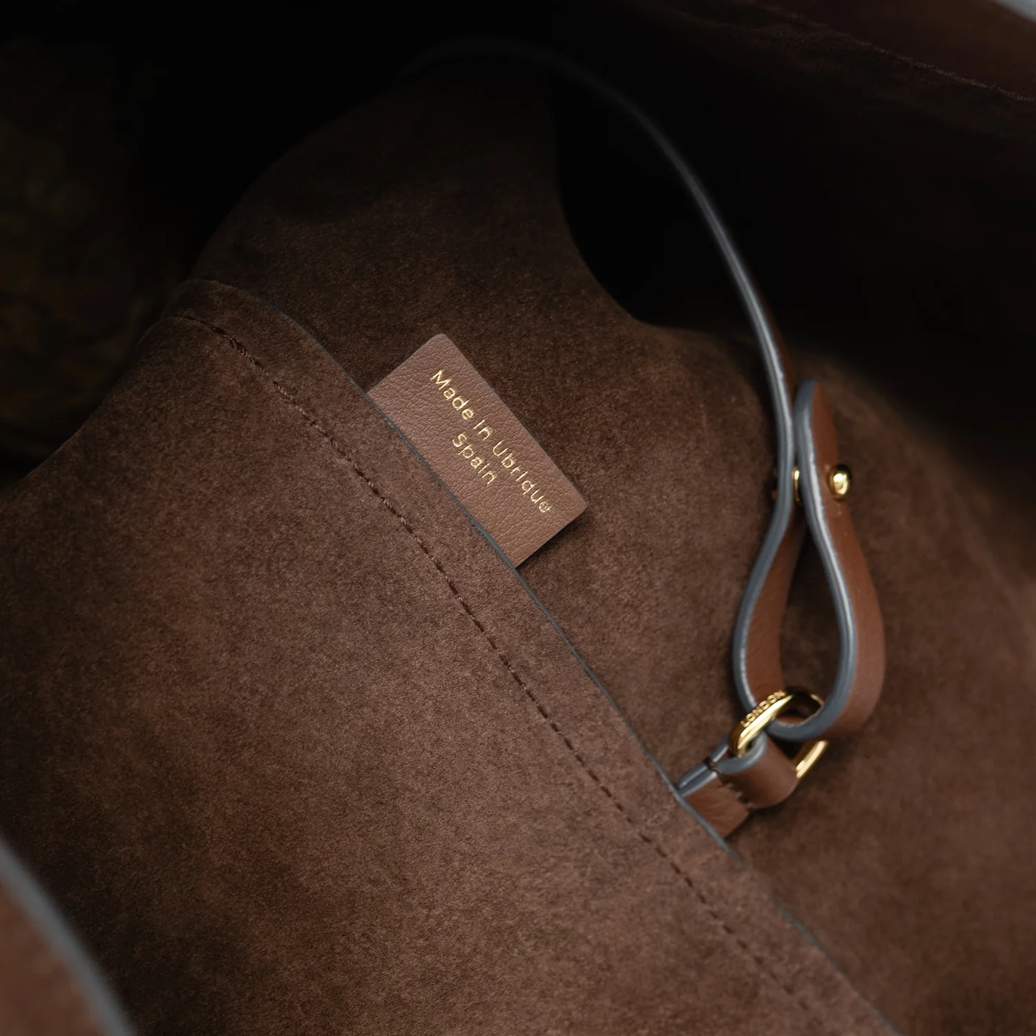 Maxi Curve Bag - Image 11