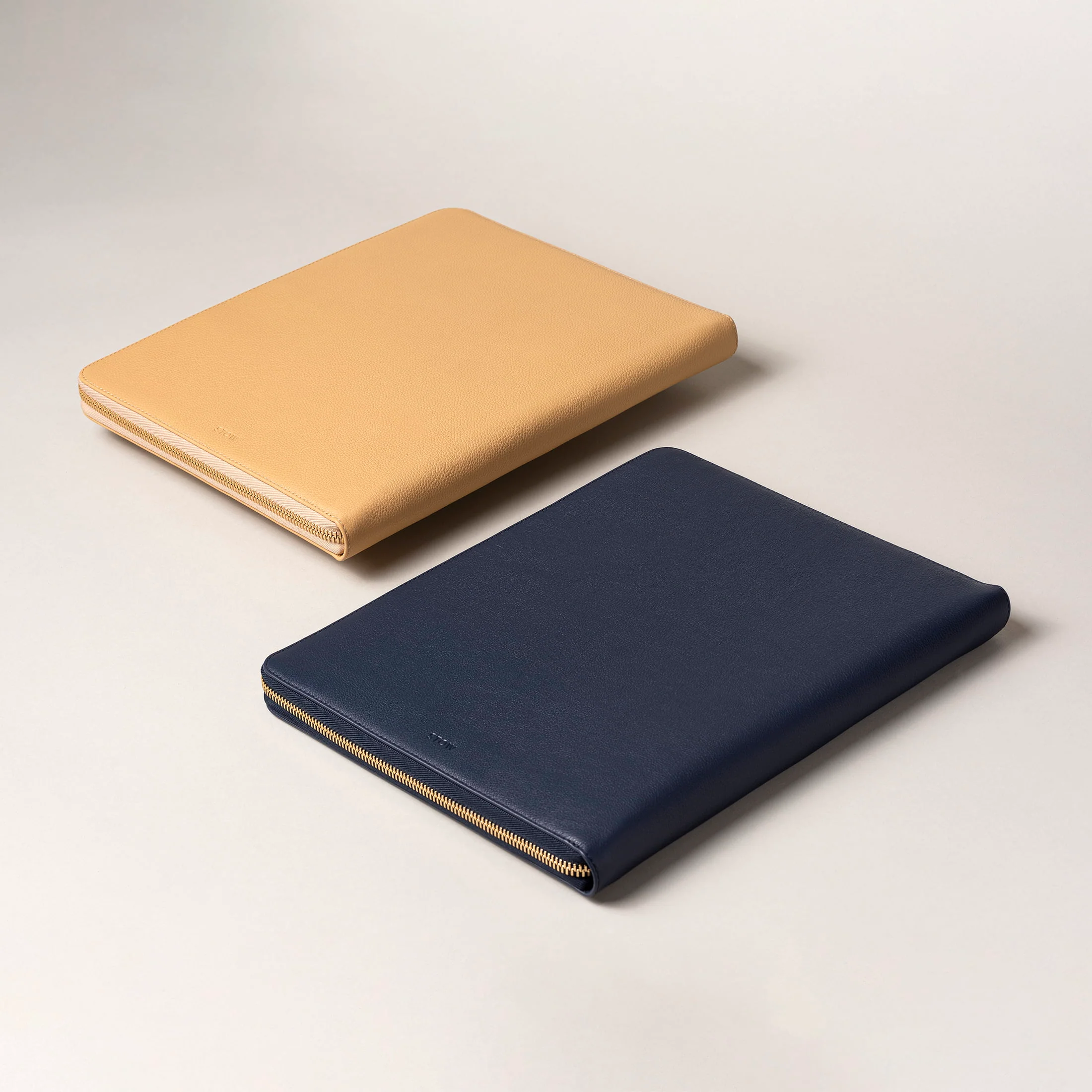 Executive Folio - Image 4